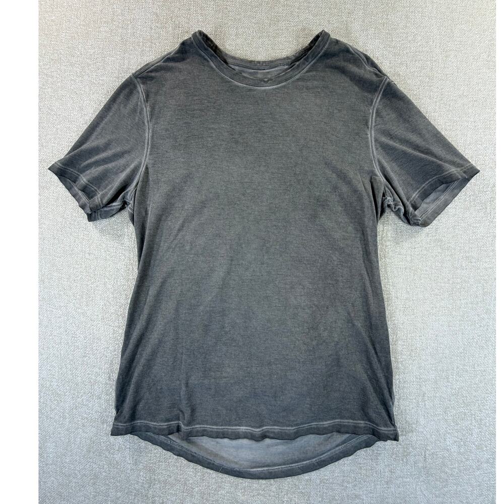 Lululemon Men XL Sunwashed Gray  Short Sleeve Pullover Athleisure T Shirt